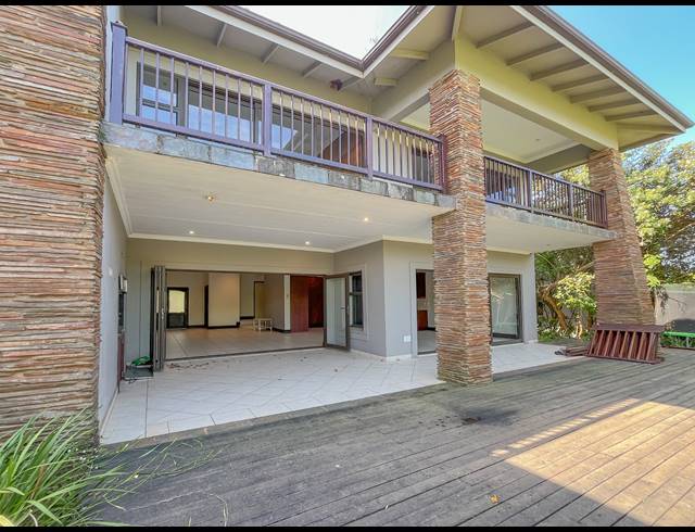 4 BEDROOM TOWNHOUSE FOR SALE IN ZIMBALI ESTATE